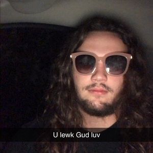 Meet your Posher, Justin